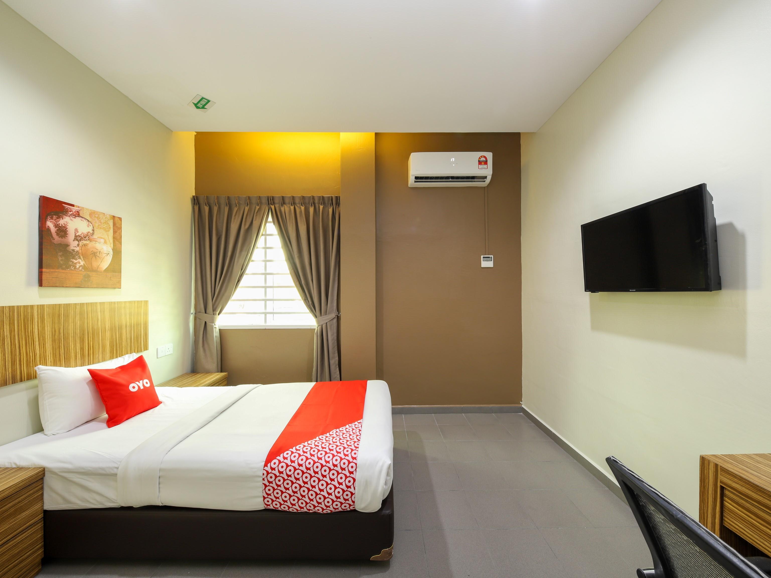 OYO 89839 Riaz Hotel Malacca Kültér fotó