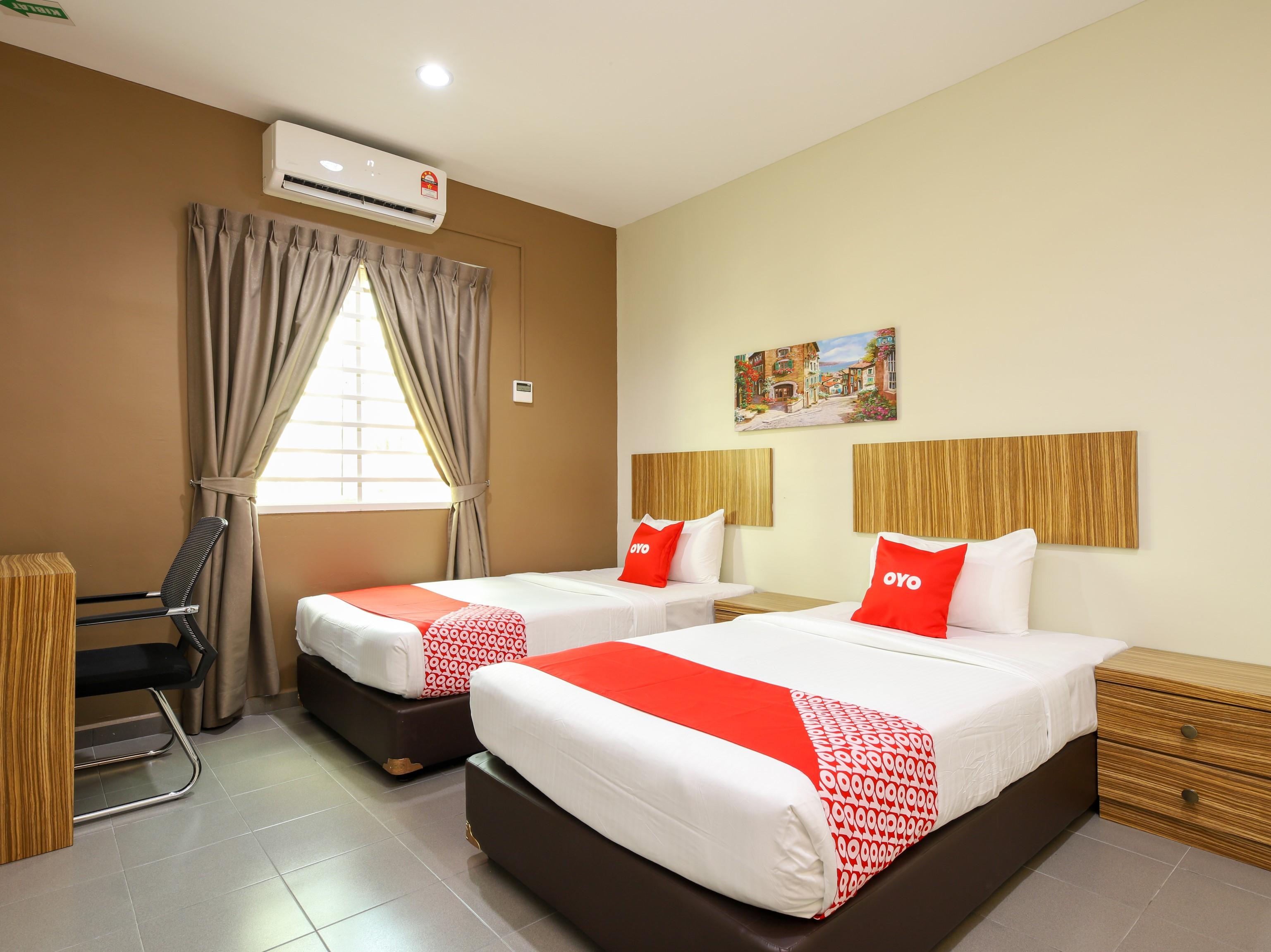 OYO 89839 Riaz Hotel Malacca Kültér fotó