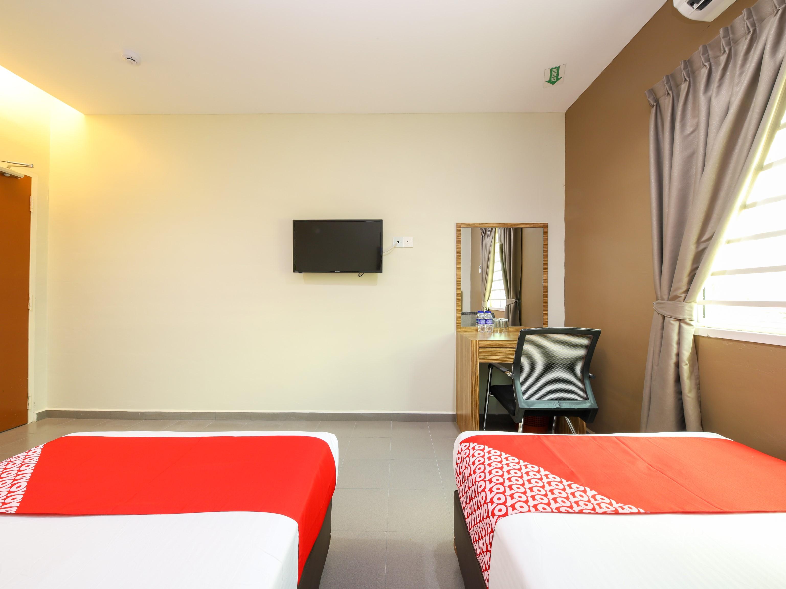 OYO 89839 Riaz Hotel Malacca Kültér fotó