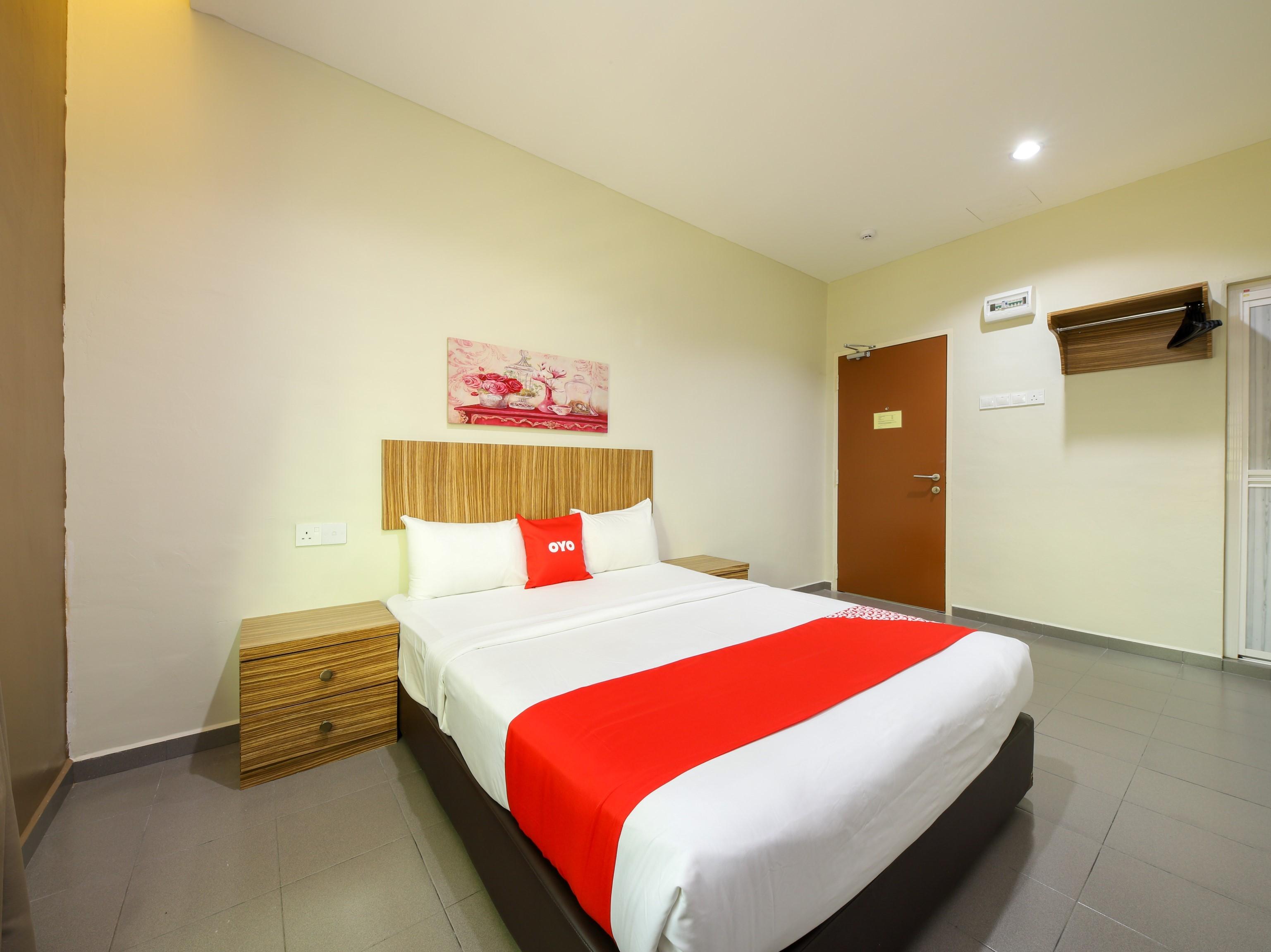 OYO 89839 Riaz Hotel Malacca Kültér fotó