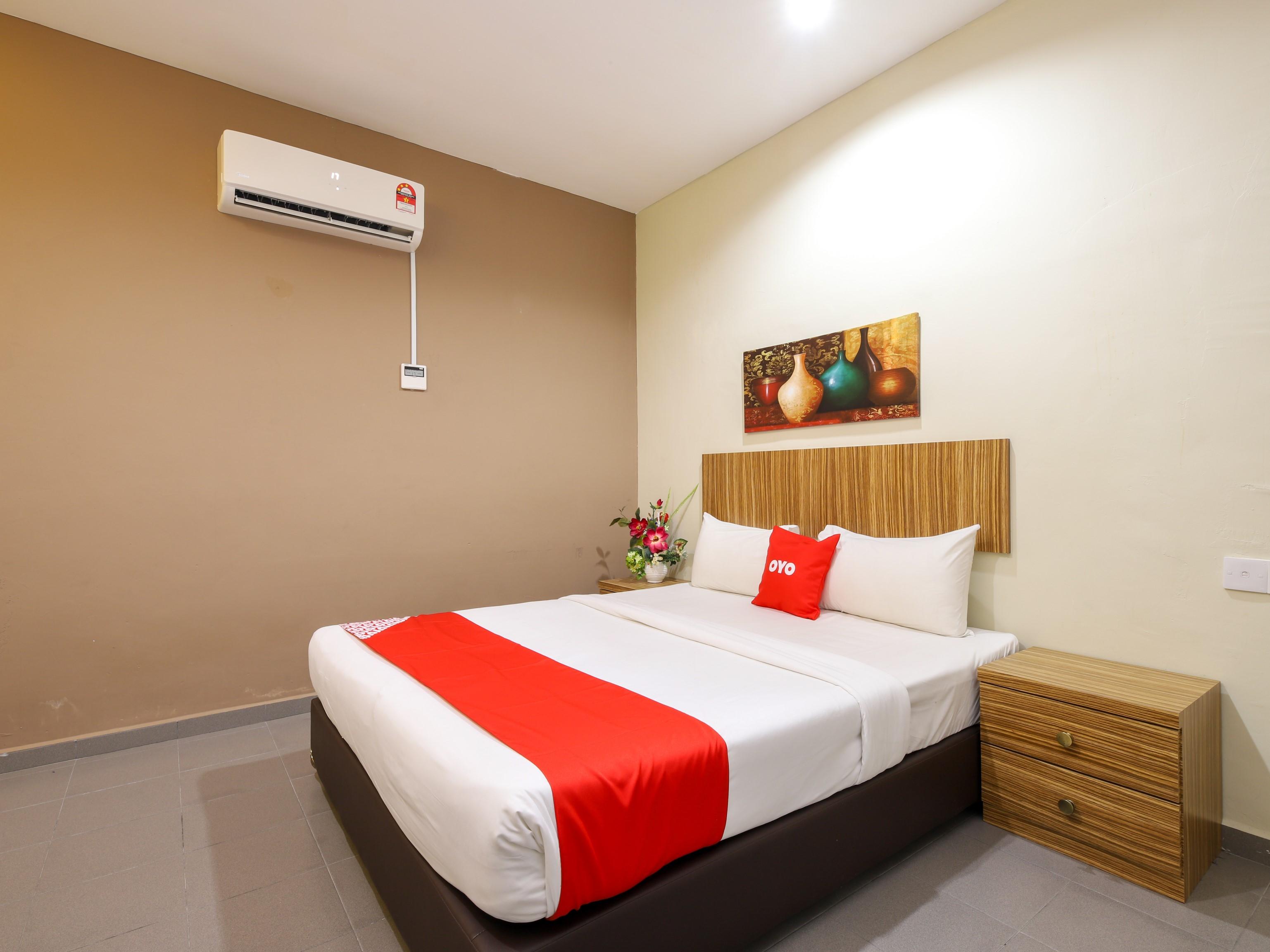 OYO 89839 Riaz Hotel Malacca Kültér fotó