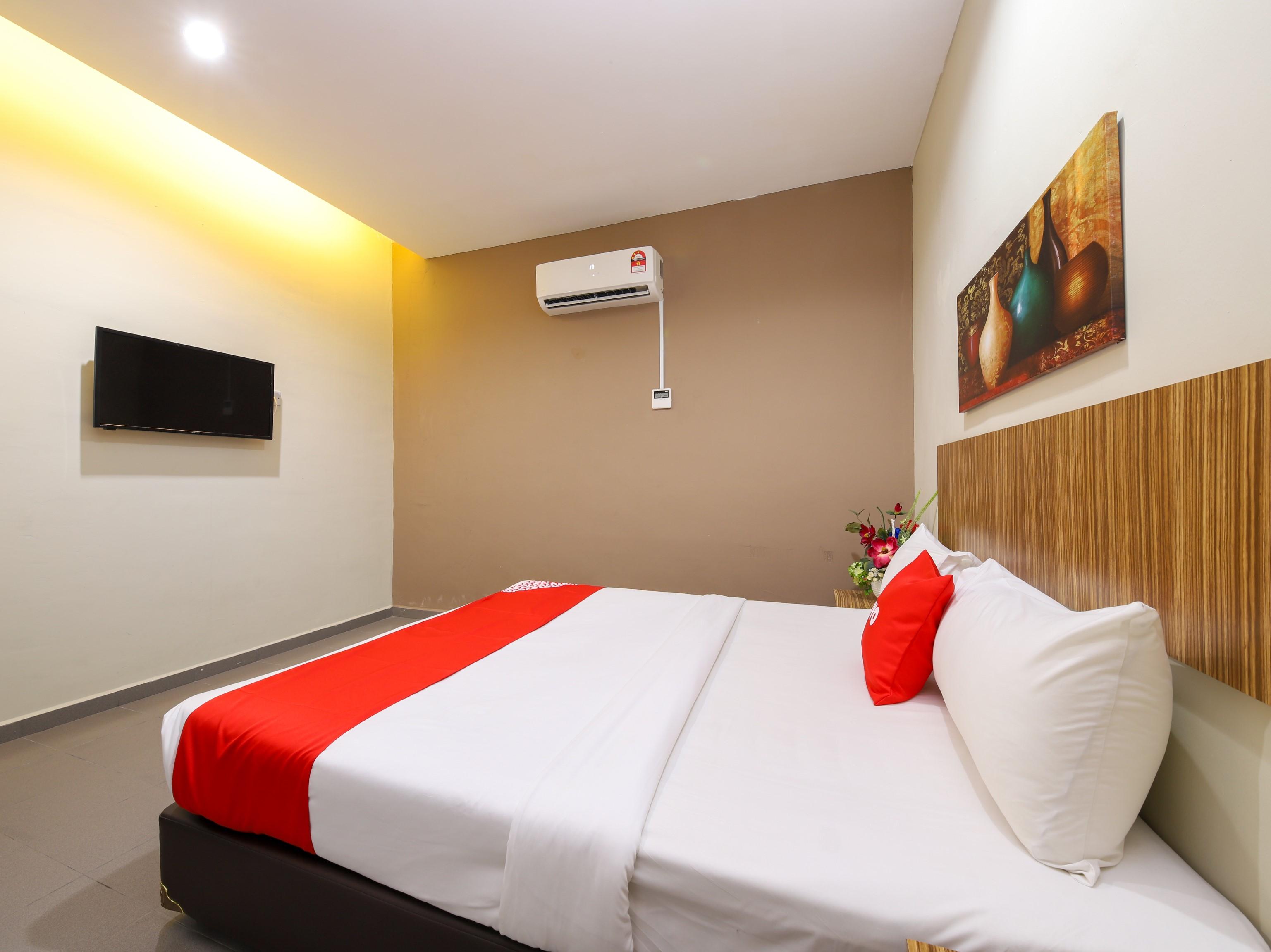 OYO 89839 Riaz Hotel Malacca Kültér fotó