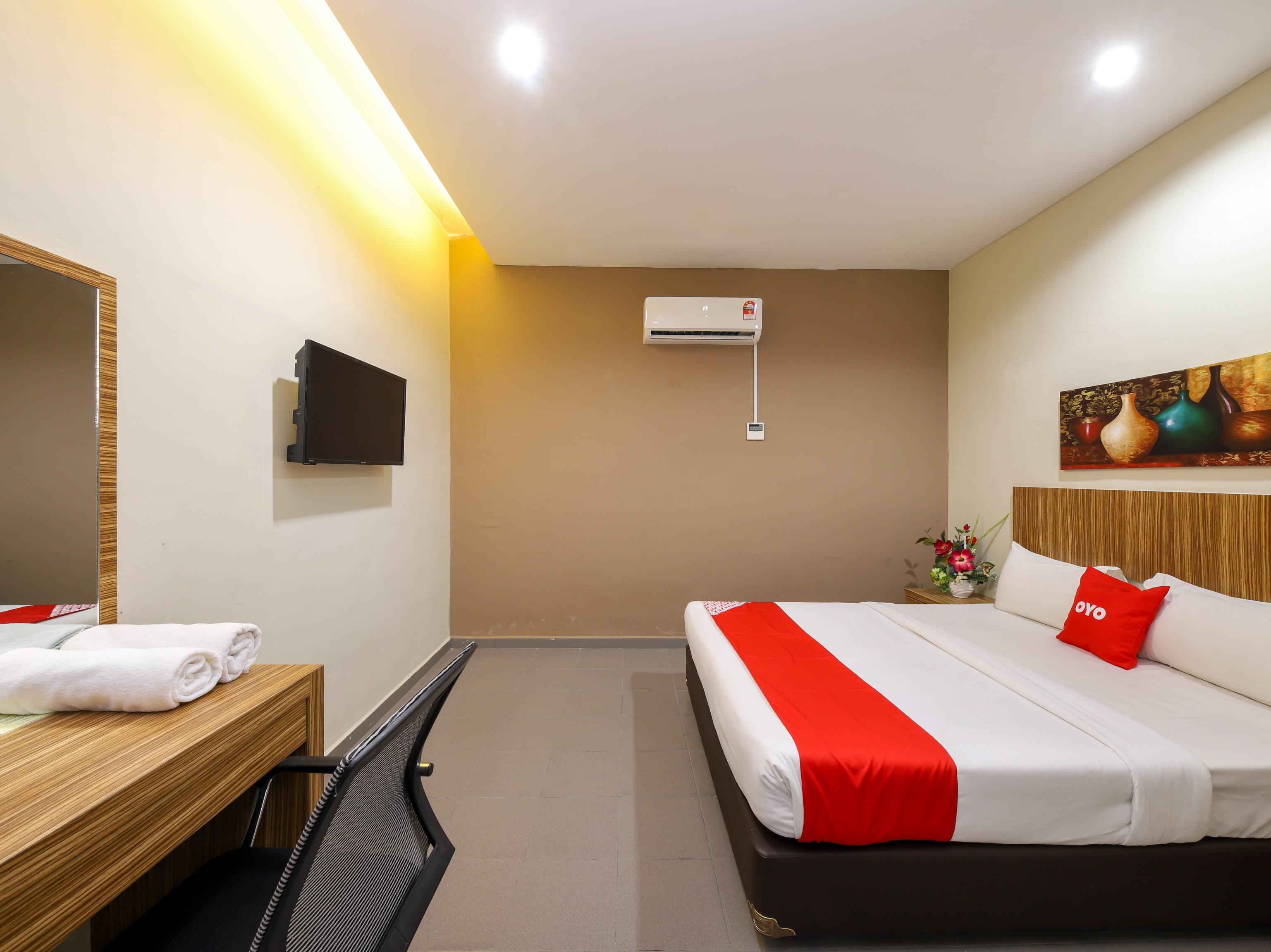 OYO 89839 Riaz Hotel Malacca Kültér fotó
