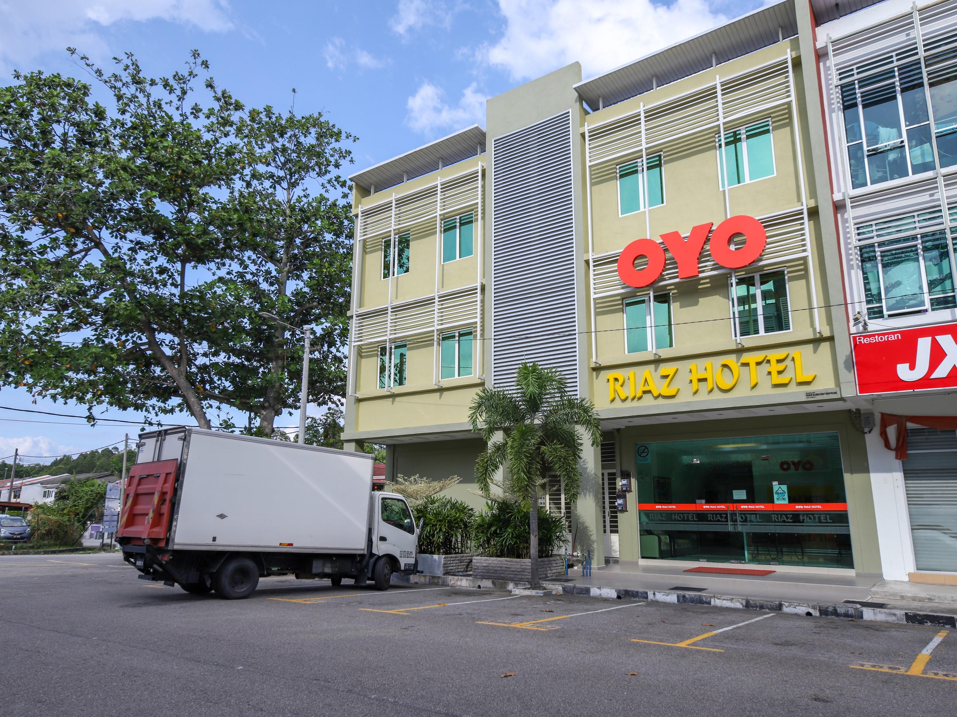 OYO 89839 Riaz Hotel Malacca Kültér fotó