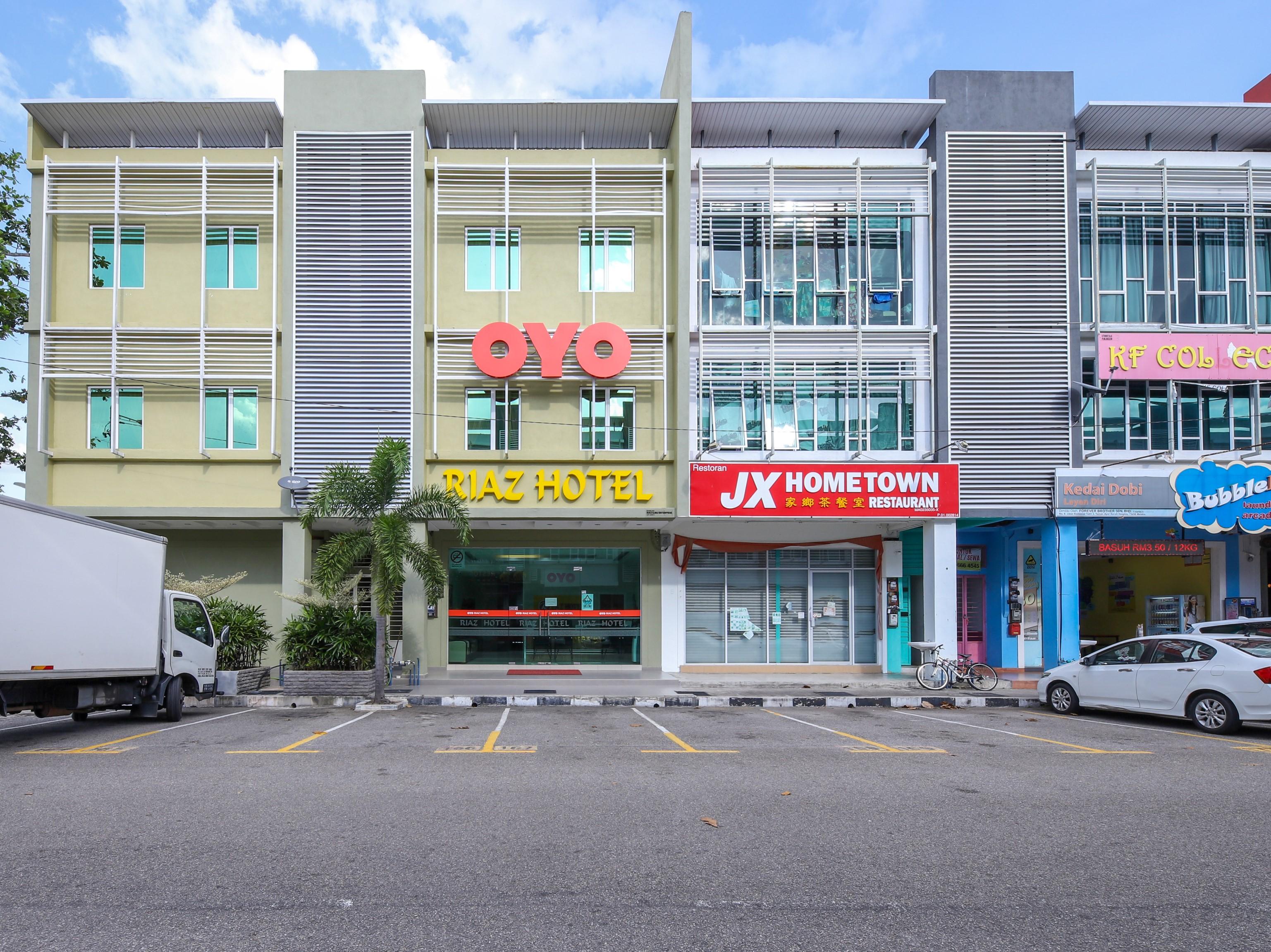 OYO 89839 Riaz Hotel Malacca Kültér fotó